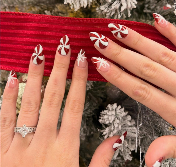 Peppermint swirl nails